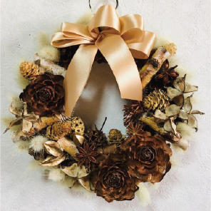 森の素材を使用したクラフトの例